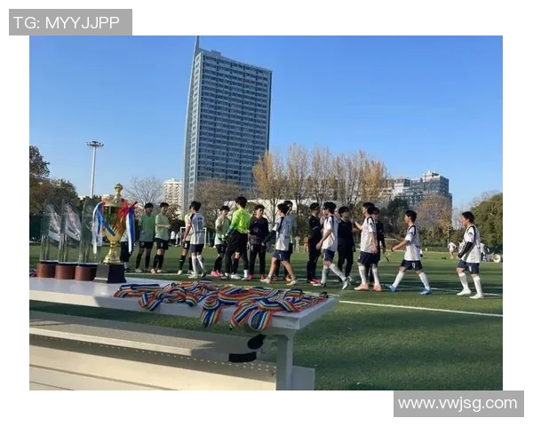 足球百炫带你领略全球足球盛宴尽享激情与荣耀的精彩瞬间